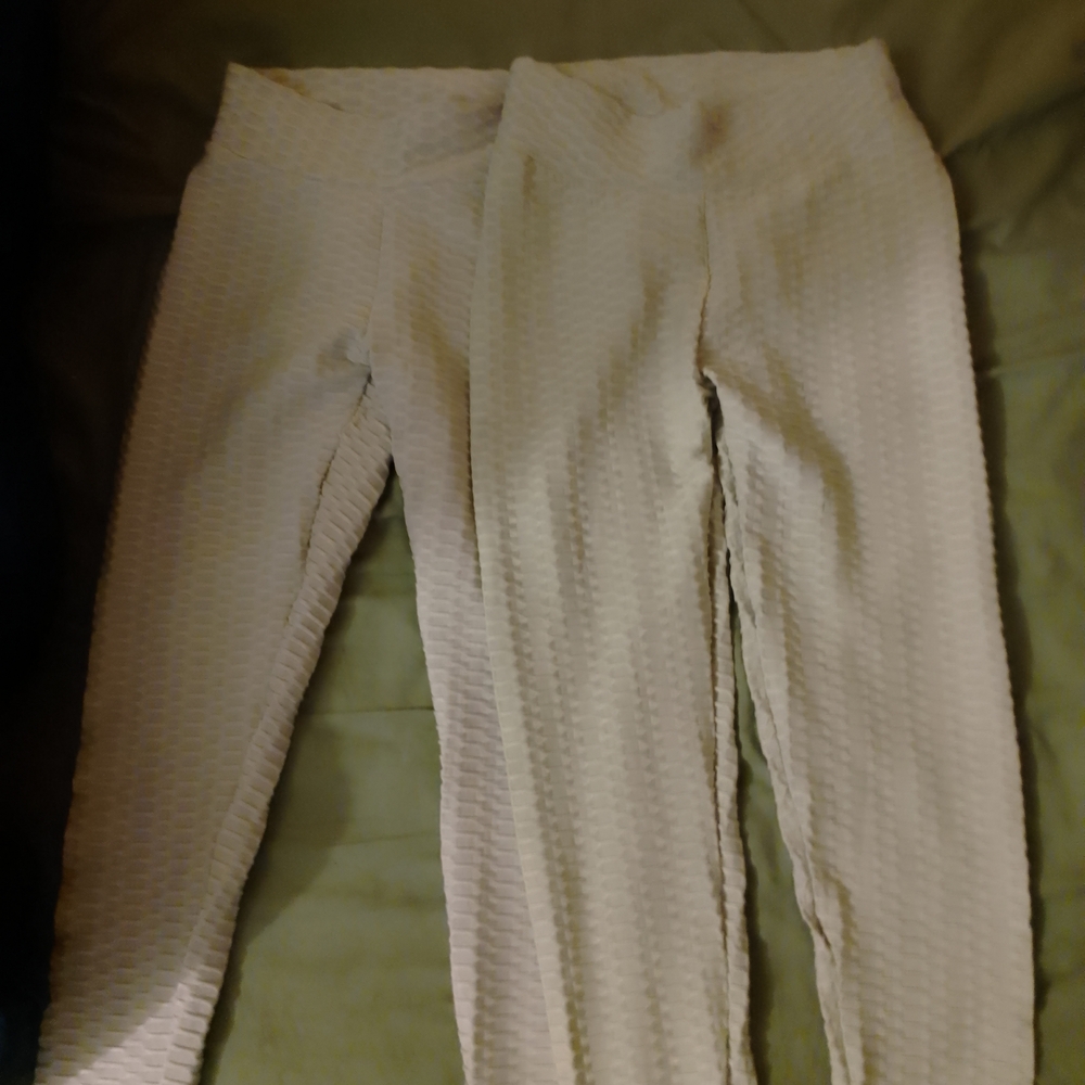 2 Textured Leggings